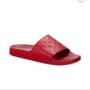 Roberto Cavalli Logo Embossed Leather
Slides❤️